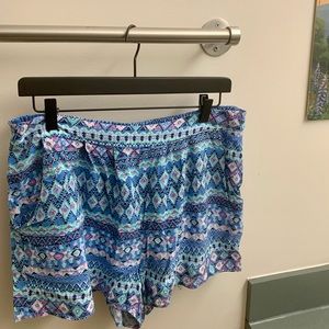 Summer tribal print patterned shorts